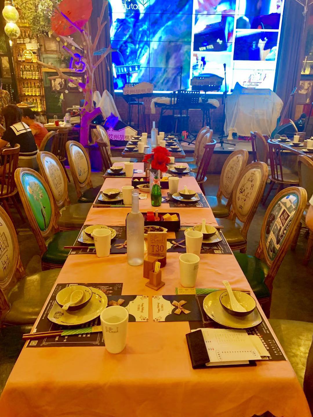 1009-2-2.jpg 1009-2-2.jpg